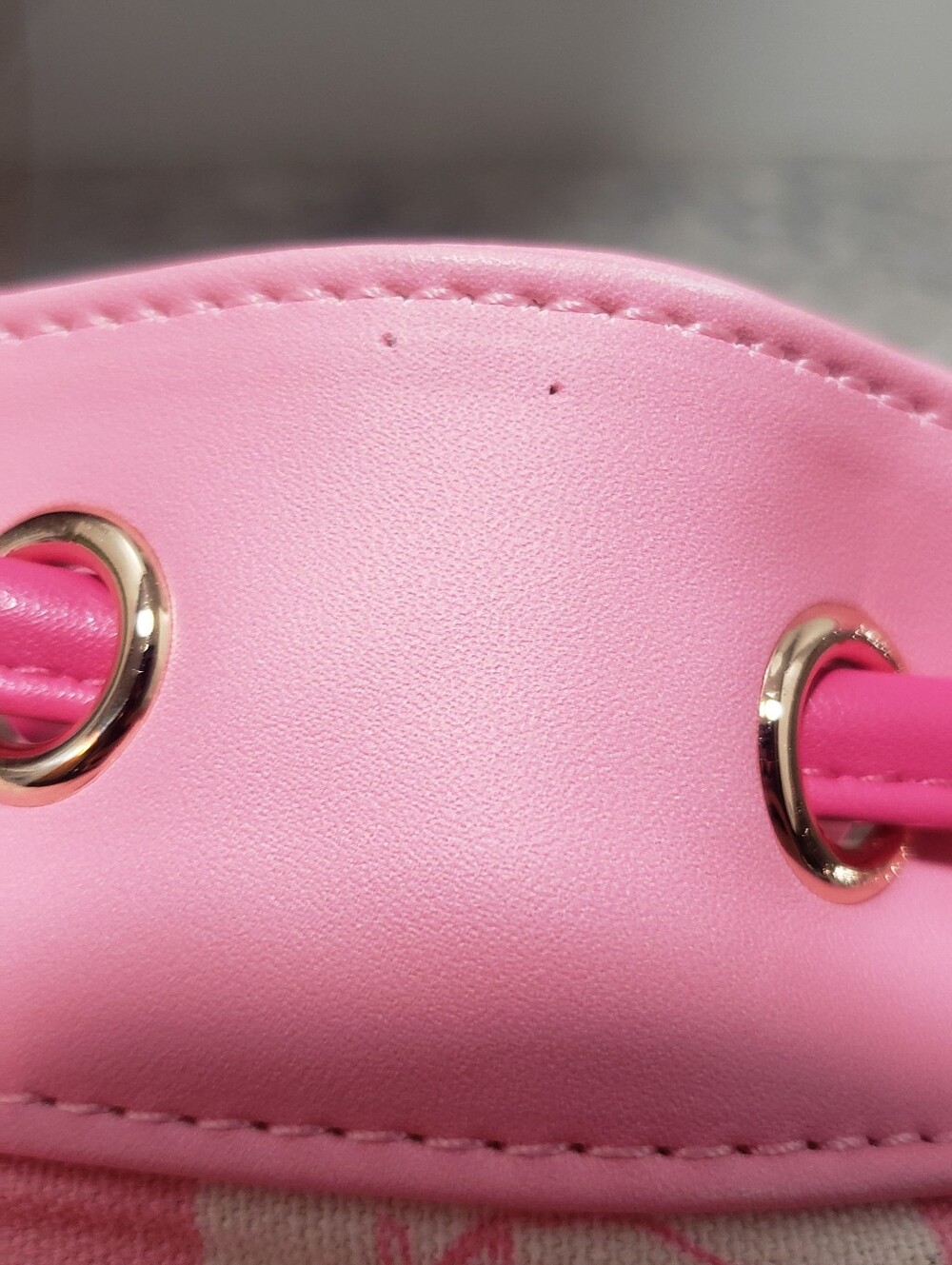 Sailor Moon Pink Checkered Bucket Crossbody Bag NWT - Picture 10 of 13